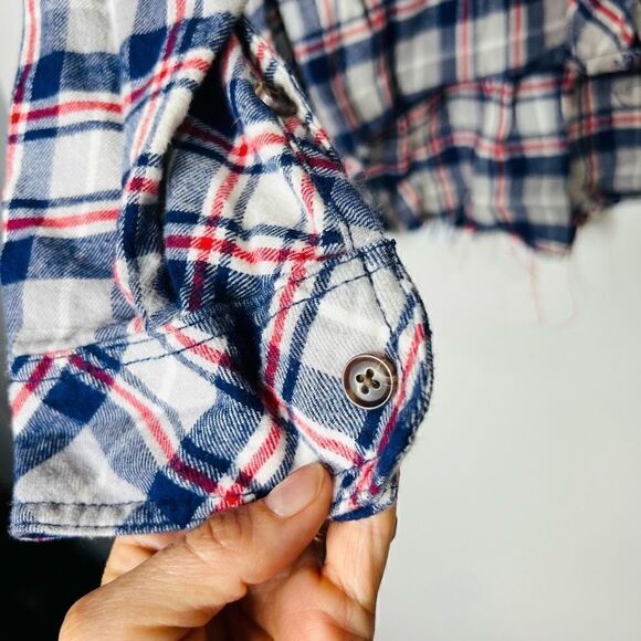 BDG Urban Outfitters Gray Red White Blue Flannel Plaid Crop Oversized Shirt Butt - Picture 3 of 11